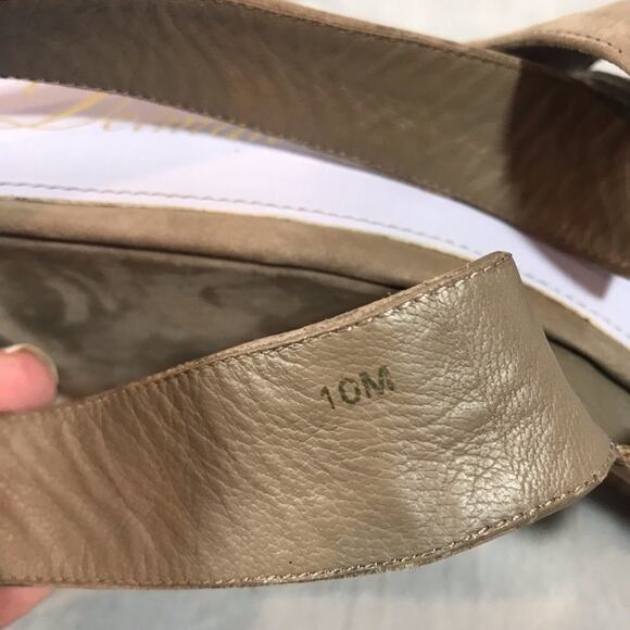 Delman ankle wrap wedges in taupe size 10 M - Picture 6 of 9